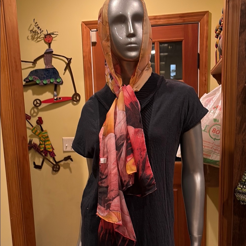 Floral Lotus Print Scarf in Peach and Pink